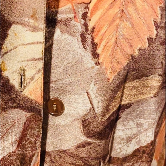 Quo-Silk Medium 100% Silk Leaves Pattern Blouse - Picture 4 of 6